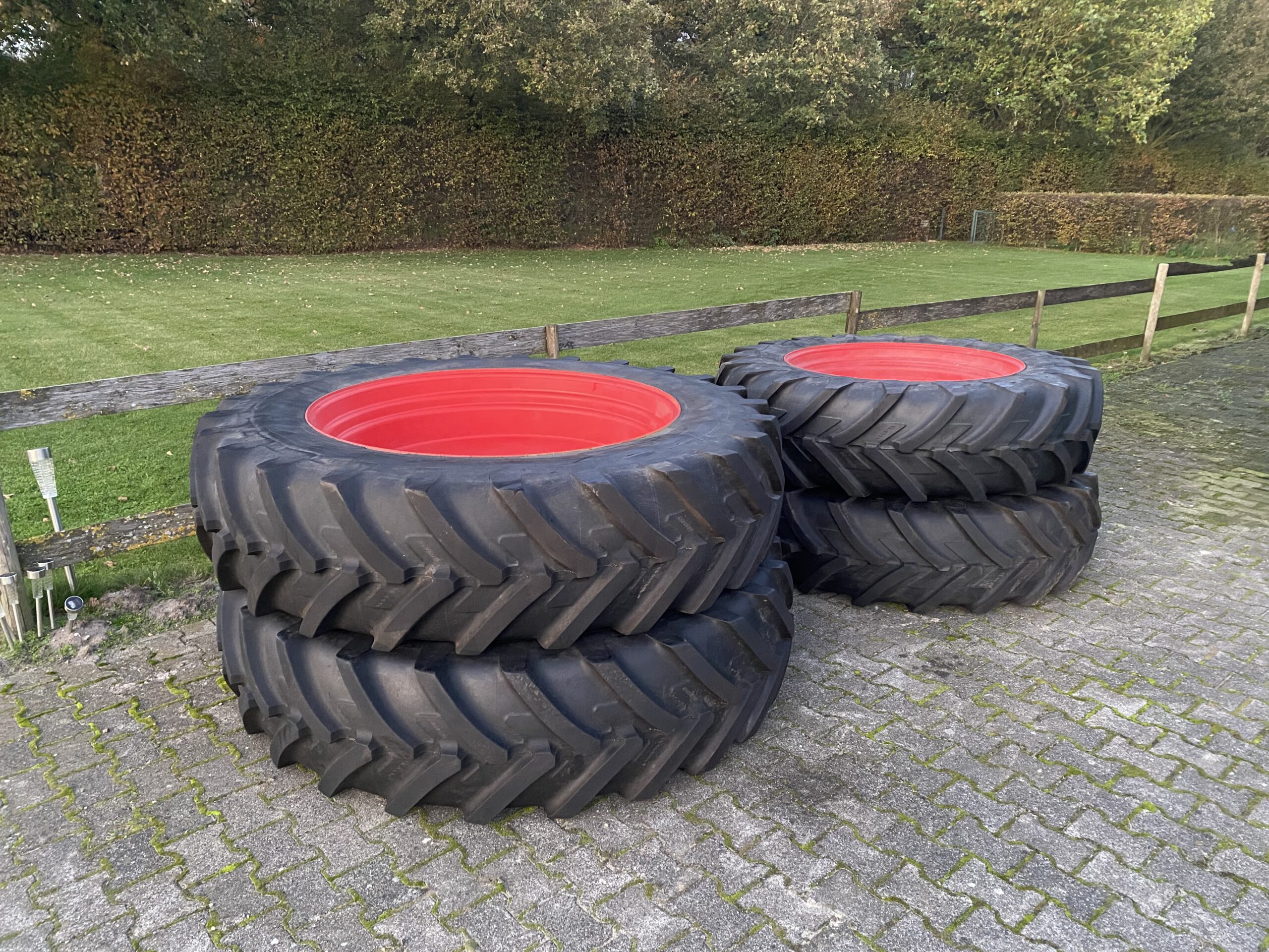 Nette Set Cultuurwielen Michelin Fendt 800/900