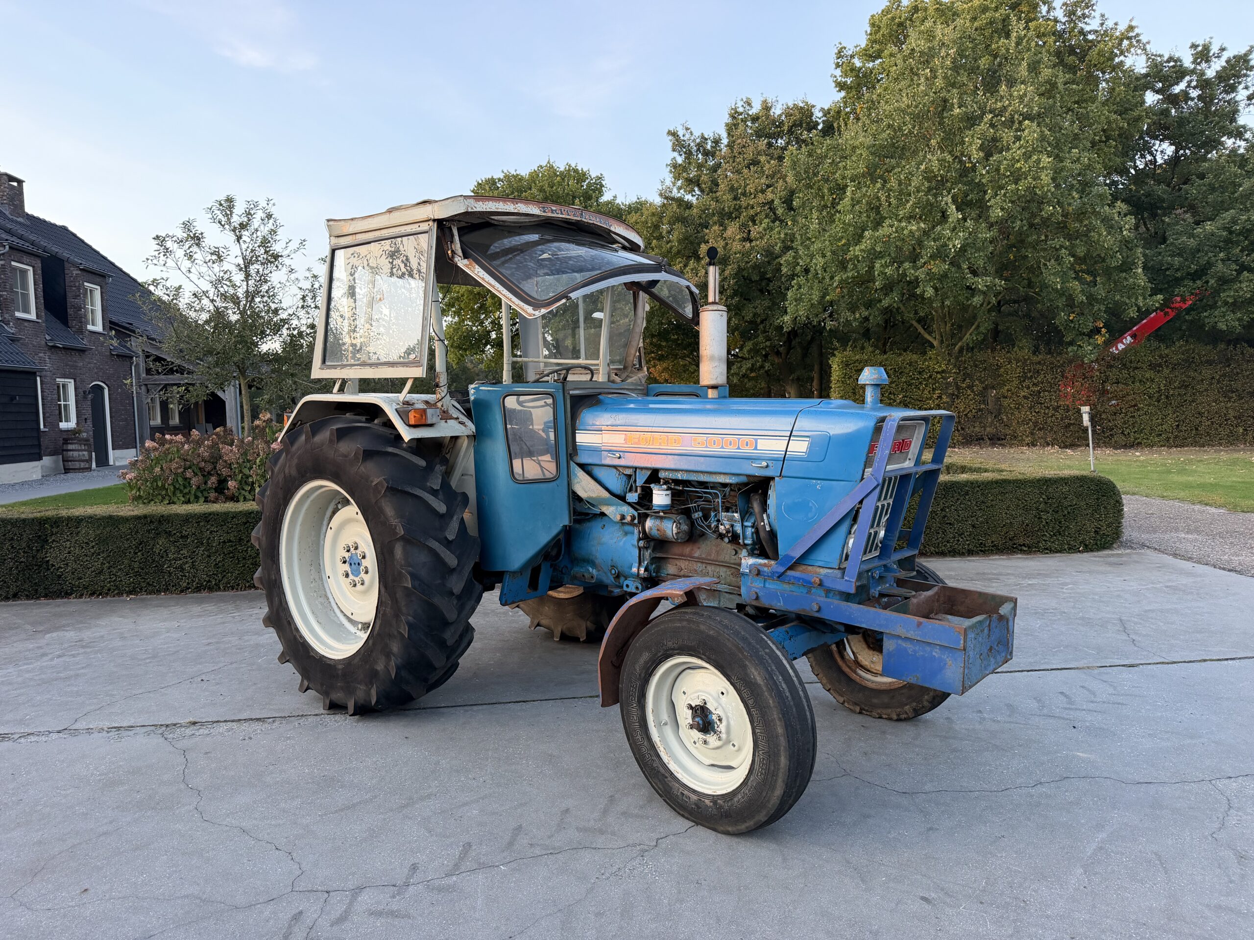 Ford 5000